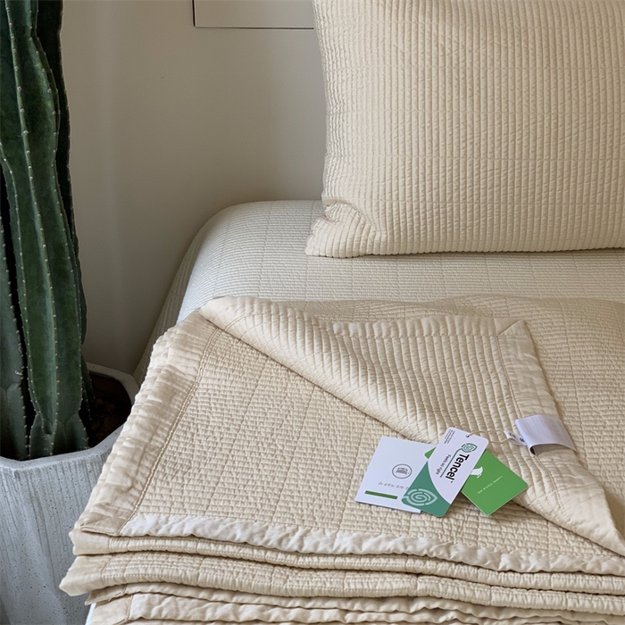 91家纺网 家纺一手货源 找家纺 汇庭 2025新款赫本系列床盖三件套-实拍 微风驼