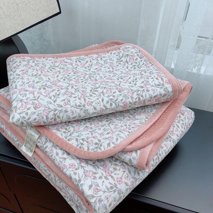 91家纺网 家纺一手货源 找家纺 暖居 2025新款砂洗棉加绒床盖三件套双面两用棉加绒-叠拍图 韩霜