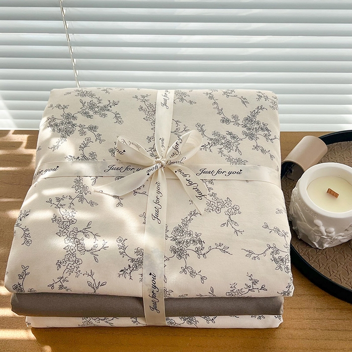 91家纺网 家纺一手货源 找家纺 暖芯优选 2025新款加厚针织棉双层纱四件套小碎花被套床单床笠款学生三件套新款直播热款-叠拍图-系列二 温婉花语