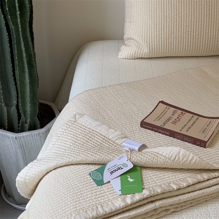 91家纺网 家纺一手货源 找家纺 （总）汇庭 2025新款赫本系列床盖三件套-实拍