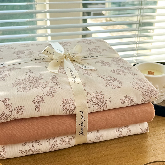 91家纺网 家纺一手货源 找家纺 暖芯优选 2025新款针织棉双层纱四件套小碎花被套床单床笠款学生三件套新款直播热款-叠拍图-系列一 花期