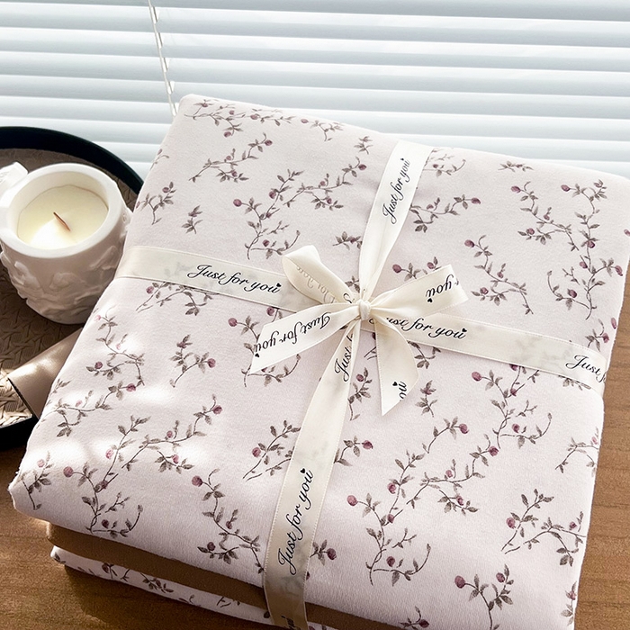 91家纺网 家纺一手货源 找家纺 暖芯优选 2025新款加厚针织棉双层纱四件套小碎花被套床单床笠款学生三件套新款直播热款-叠拍图-系列二 阡陌小溪