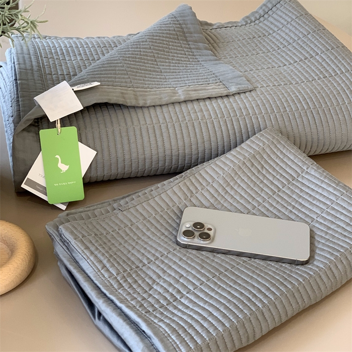 91家纺网 家纺一手货源 找家纺 汇庭 2025新款赫本系列床盖三件套-实拍 浅水蓝