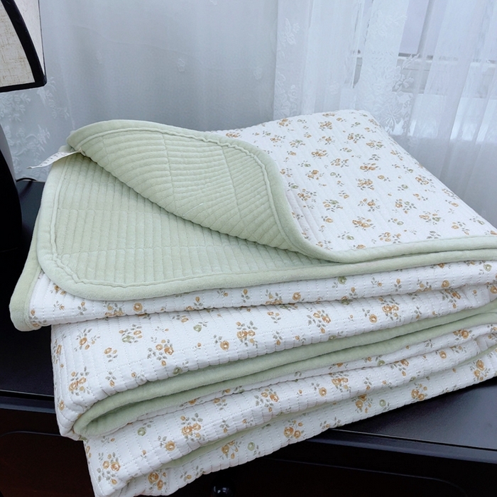 91家纺网 家纺一手货源 找家纺 暖居 2025新款砂洗棉加绒床盖三件套双面两用棉加绒-叠拍图 桂花香