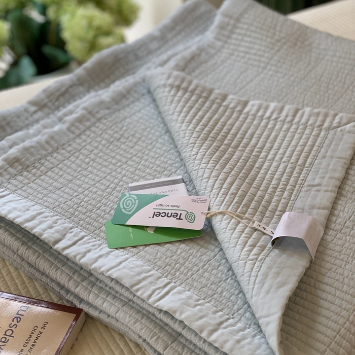 91家纺网 家纺一手货源 找家纺 汇庭 2025新款赫本系列床盖三件套-实拍 微风兰