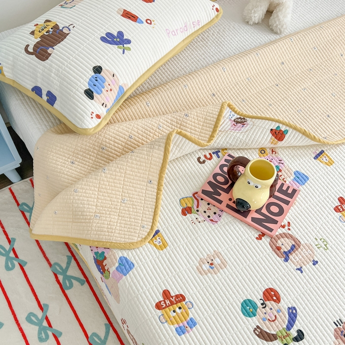 91家纺网 家纺一手货源 找家纺 茉夕家纺 2025新款跑量款双面纯棉印花水洗床盖 机智萌宠