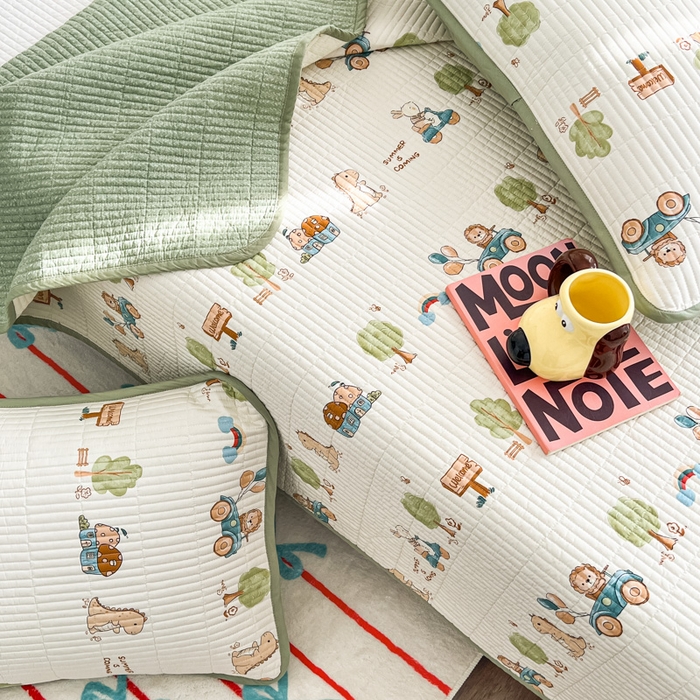 91家纺网 家纺一手货源 找家纺 茉夕家纺 2025新款跑量款双面纯棉印花水洗床盖 动物大会