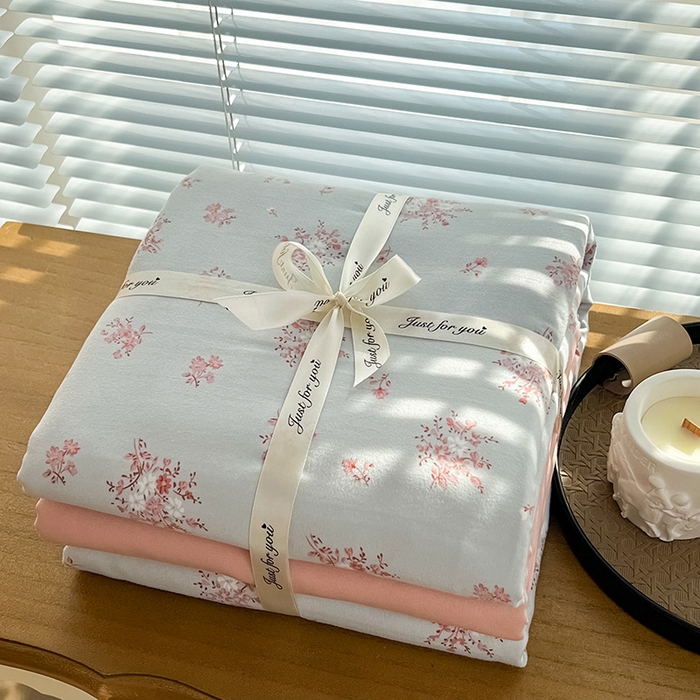 91家纺网 家纺一手货源 找家纺 暖芯优选 2025新款加厚针织棉双层纱四件套小碎花被套床单床笠款学生三件套新款直播热款-叠拍图-系列二 曼陀罗