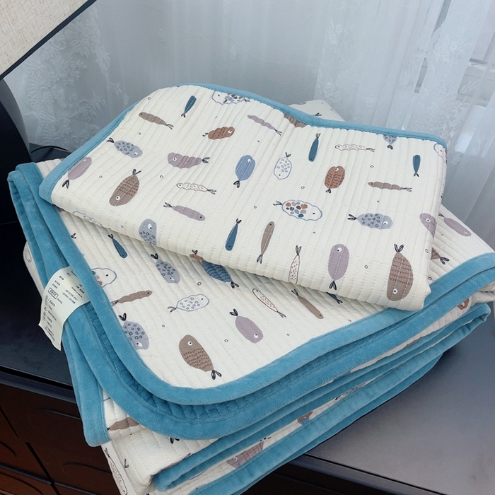 91家纺网 家纺一手货源 找家纺 暖居 2025新款砂洗棉加绒床盖三件套双面两用棉加绒-叠拍图 好多鱼