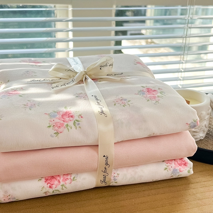 91家纺网 家纺一手货源 找家纺 暖芯优选 2025新款针织棉双层纱四件套小碎花被套床单床笠款学生三件套新款直播热款-叠拍图-系列一 婉然