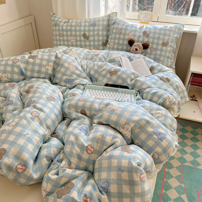 91家纺网 家纺一手货源 找家纺 六巷胡同 2025新款ins减龄可爱风卡通全棉四件套第一系 蓝格奶油狗