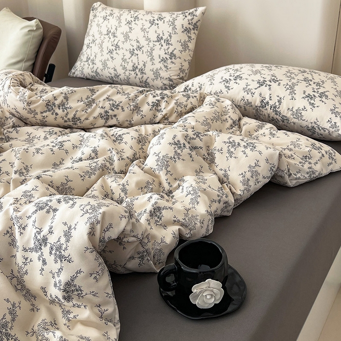 91家纺网 家纺一手货源 找家纺 暖芯优选 2025新款针织棉双层纱四件套小碎花被套床单床笠款学生三件套新款直播热款-床图-系列二 温婉花语