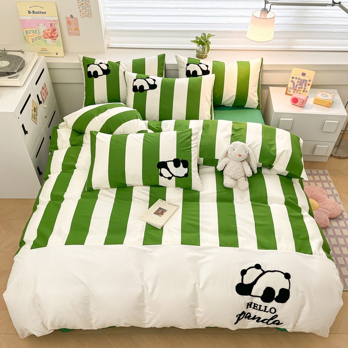 91家纺网 家纺一手货源 找家纺 雅居纺家纺 2025新款全棉拼接贴布绣四件套 森林系熊猫