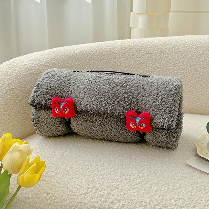 多乐家纺 2024新款云朵绒多功能盖毯 灰-狮头红