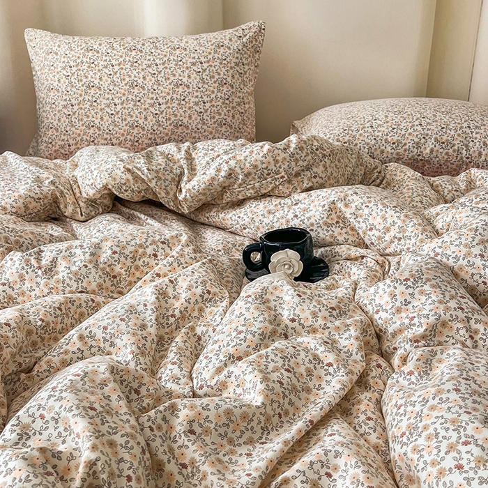 91家纺网 家纺一手货源 找家纺 暖芯优选 2025新款针织棉双层纱四件套小碎花被套床单床笠款学生三件套新款直播热款-床图-系列二 蜜语花开