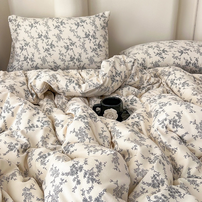 91家纺网 家纺一手货源 找家纺 暖芯优选 2025新款针织棉双层纱四件套小碎花被套床单床笠款学生三件套新款直播热款-床图-系列二 温婉花语