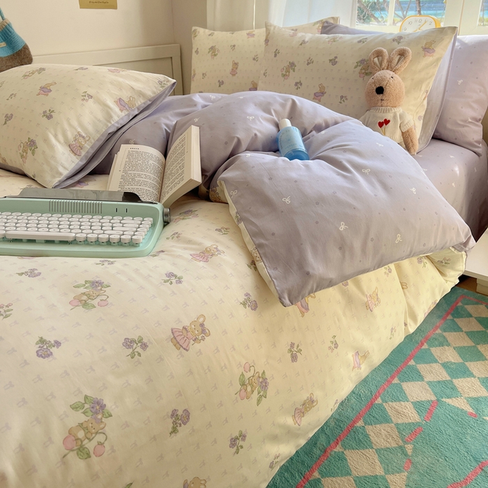 91家纺网 家纺一手货源 找家纺 六巷胡同 2025新款ins减龄可爱风卡通全棉四件套第一系 假日庄园兔