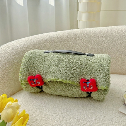 91家纺网 家纺一手货源 找家纺 多乐家纺 2024新款云朵绒多功能盖毯 绿-狮头红