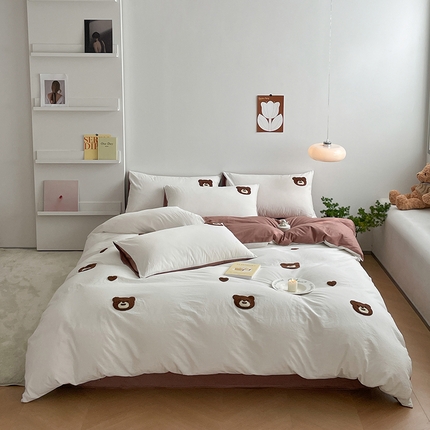 雅居纺家纺 2025新款全棉满版毛巾绣四件套 开心熊