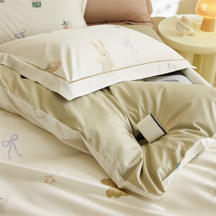 91家纺网 家纺一手货源 找家纺 由丽家纺 2025新款全棉柔棉印花四件套 奇美拉-米