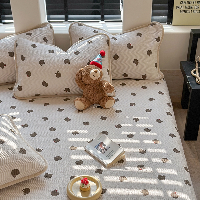 91家纺网 家纺一手货源 找家纺 麦伦家居 2024新款天丝莫代尔婴儿绒两用床盖 苹果小熊