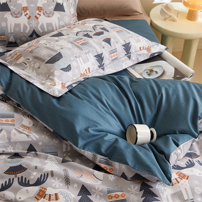 91家纺网 家纺一手货源 找家纺 由丽家纺 2025新款全棉柔棉印花四件套 奇遇-灰