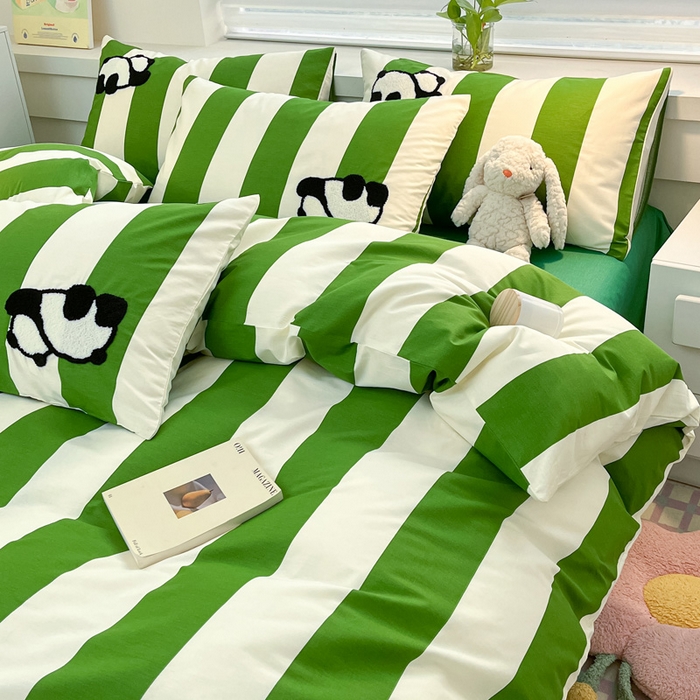 91家纺网 家纺一手货源 找家纺 雅居纺家纺 2025新款全棉拼接贴布绣四件套 森林系熊猫