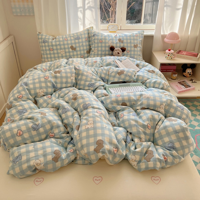 91家纺网 家纺一手货源 找家纺 六巷胡同 2025新款ins减龄可爱风卡通全棉四件套第一系 蓝格奶油狗