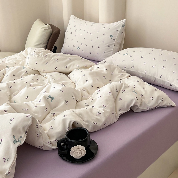 91家纺网 家纺一手货源 找家纺 2025新款针织棉双层纱四件套小碎花被套床单床笠款学生三件套新款直播热款-床图-系列一 樱桃