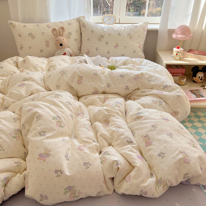 91家纺网 家纺一手货源 找家纺 六巷胡同 2025新款ins减龄可爱风卡通全棉四件套第一系 假日庄园兔