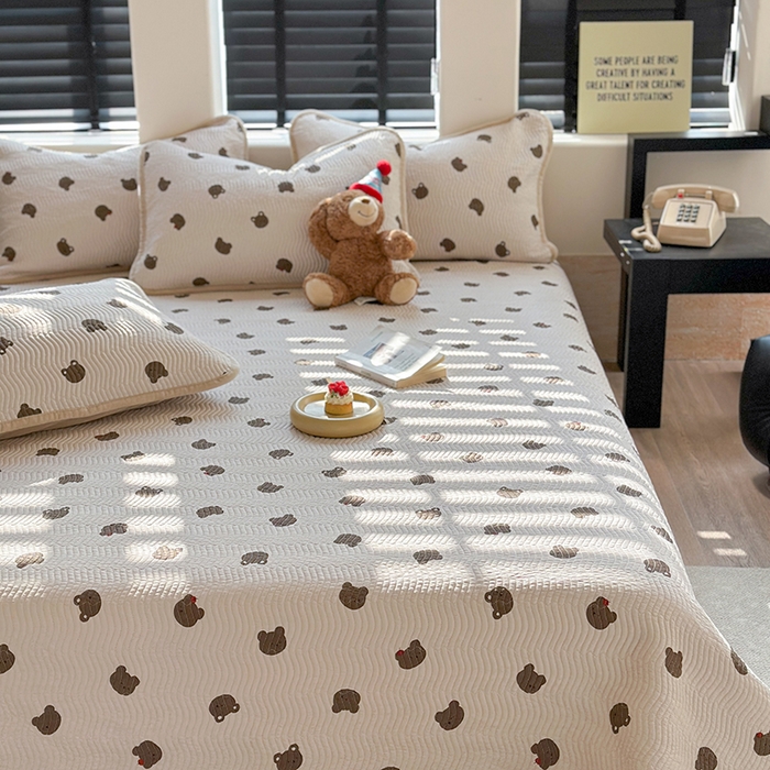 91家纺网 家纺一手货源 找家纺 麦伦家居 2024新款天丝莫代尔婴儿绒两用床盖 苹果小熊