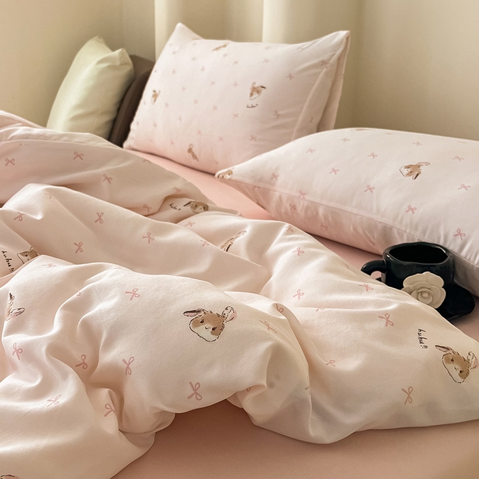 91家纺网 家纺一手货源 找家纺 2025新款针织棉双层纱四件套小碎花被套床单床笠款学生三件套新款直播热款-床图-系列一 绅士小兔