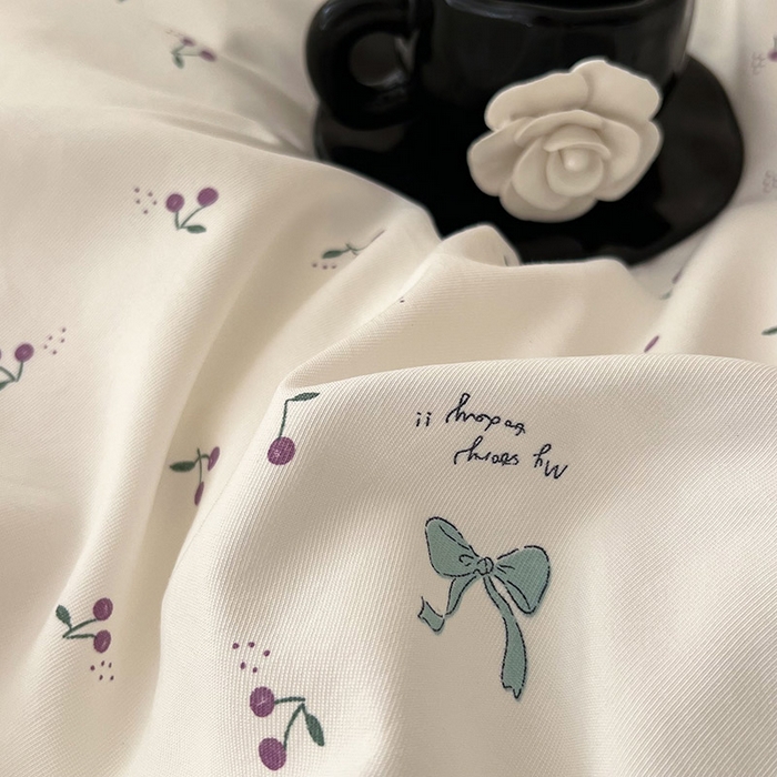 91家纺网 家纺一手货源 找家纺 2025新款针织棉双层纱四件套小碎花被套床单床笠款学生三件套新款直播热款-床图-系列一 樱桃