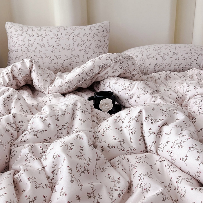 91家纺网 家纺一手货源 找家纺 暖芯优选 2025新款针织棉双层纱四件套小碎花被套床单床笠款学生三件套新款直播热款-床图-系列二 阡陌小溪