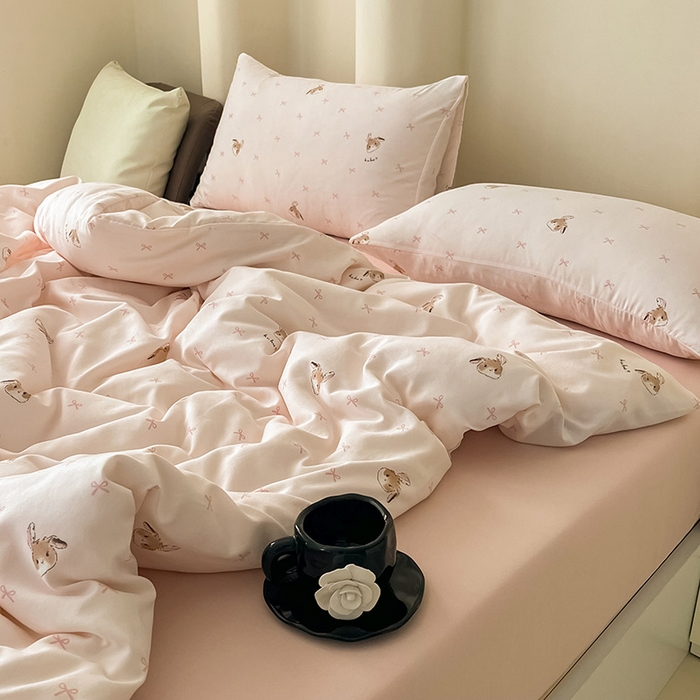 91家纺网 家纺一手货源 找家纺 2025新款针织棉双层纱四件套小碎花被套床单床笠款学生三件套新款直播热款-床图-系列一 绅士小兔