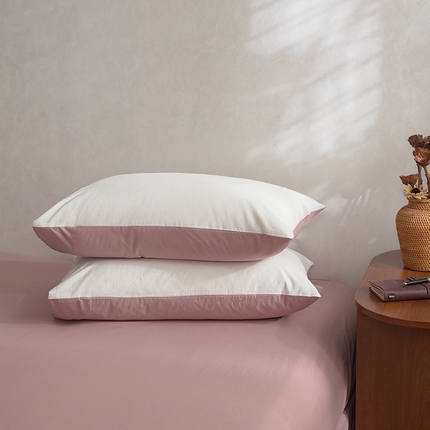 91家纺网 家纺一手货源 找家纺 雅居纺家纺 2025新款全棉素色水洗棉单枕套 白+绅士红