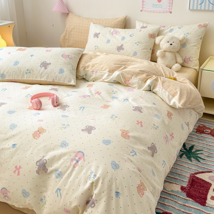 91家纺网 家纺一手货源 找家纺 曼之夏 2025新款全棉印花四件套 点点礼物熊