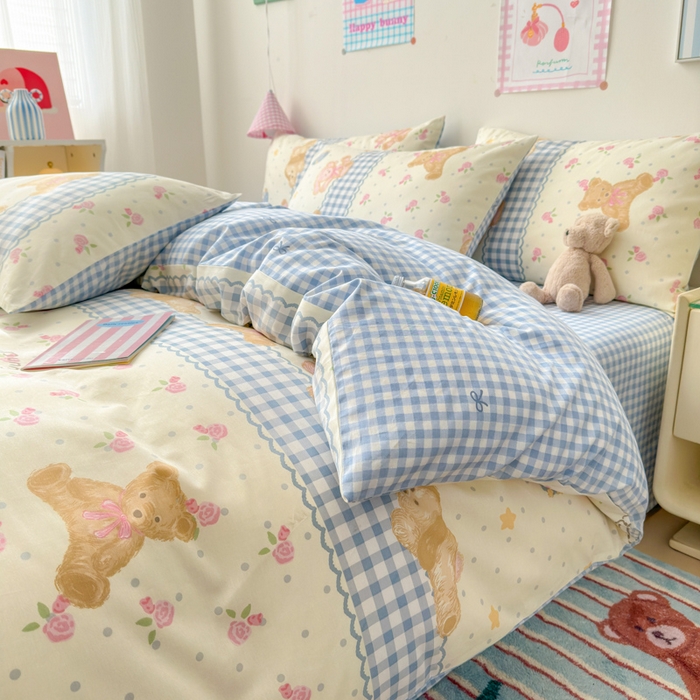 91家纺网 家纺一手货源 找家纺 曼之夏 2025新款全棉印花四件套 少女熊