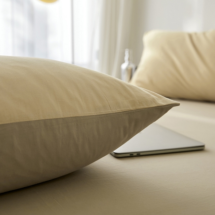 91家纺网 家纺一手货源 找家纺 雅居纺家纺 2025新款全棉素色水洗棉单枕套 咖啡卡其