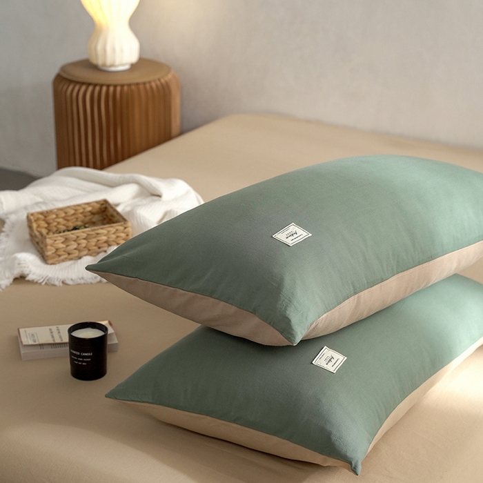 91家纺网 家纺一手货源 找家纺 雅居纺家纺 2025新款全棉素色水洗棉单枕套 墨子绿卡其