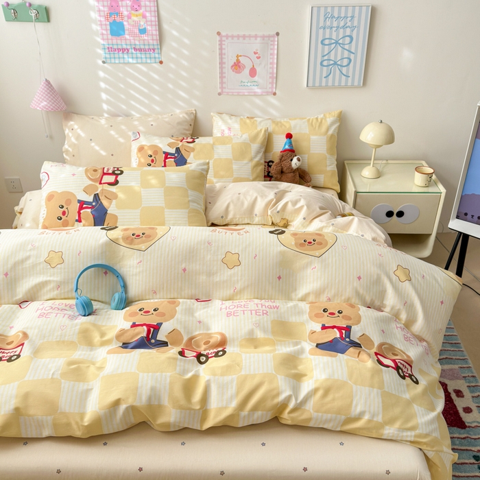 91家纺网 家纺一手货源 找家纺 曼之夏 2025新款全棉印花四件套 黄油小熊