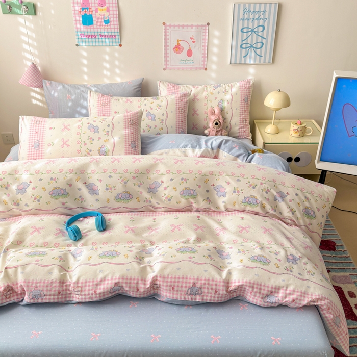 91家纺网 家纺一手货源 找家纺 曼之夏 2025新款全棉印花四件套 花环小象