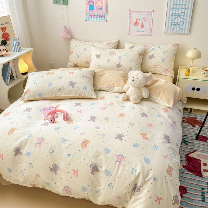 91家纺网 家纺一手货源 找家纺 曼之夏 2025新款全棉印花四件套 点点礼物熊