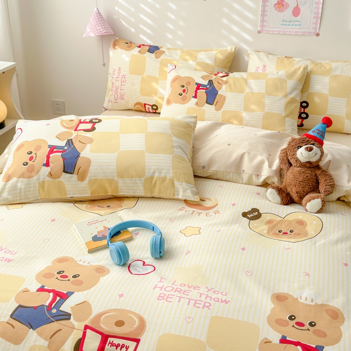 91家纺网 家纺一手货源 找家纺 曼之夏 2025新款全棉印花四件套 黄油小熊