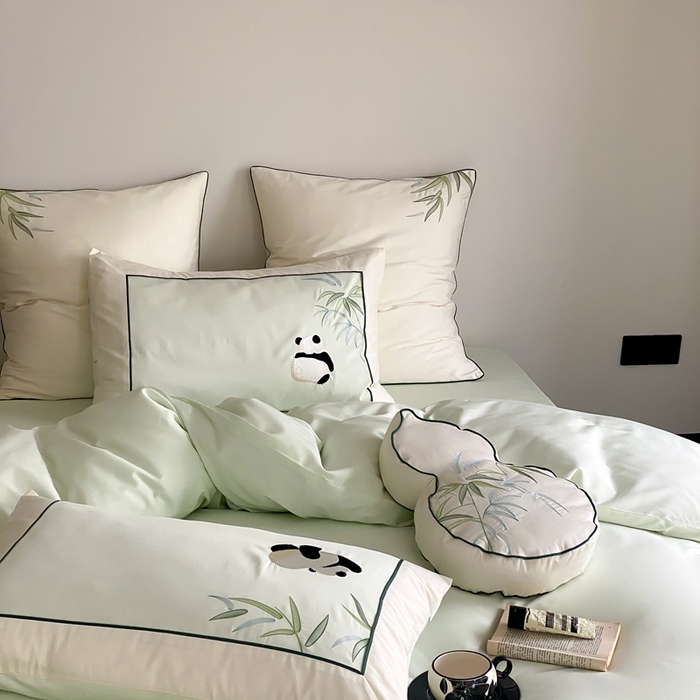 91家纺网 家纺一手货源 找家纺 MIU缪家居 2025新款100支全棉磨毛四件套-熊猫与竹 熊猫与竹-清绿