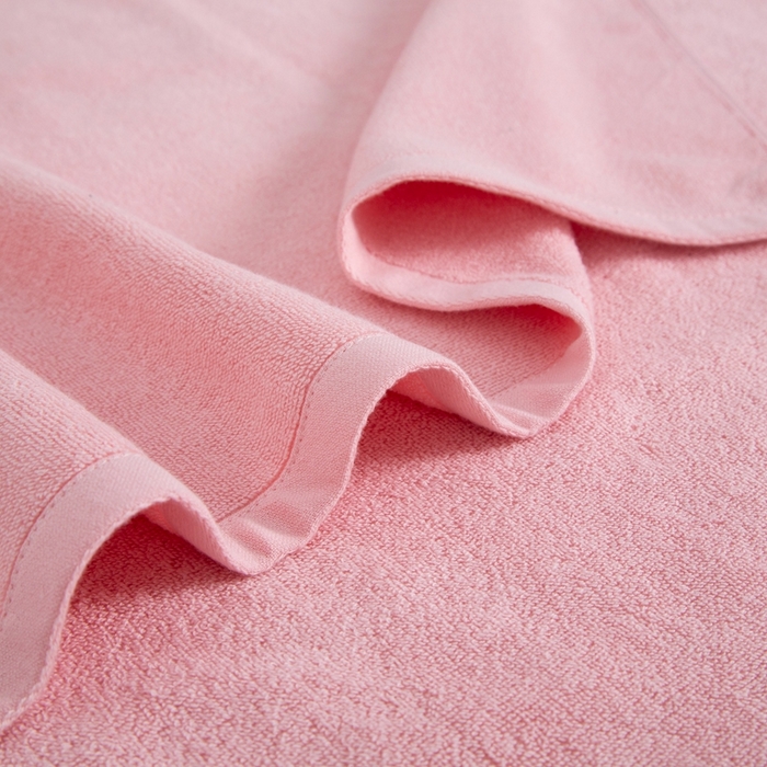 91家纺网 家纺一手货源 找家纺 悦然毛巾被 2025新款全棉幻彩灵动浴巾 灵动粉