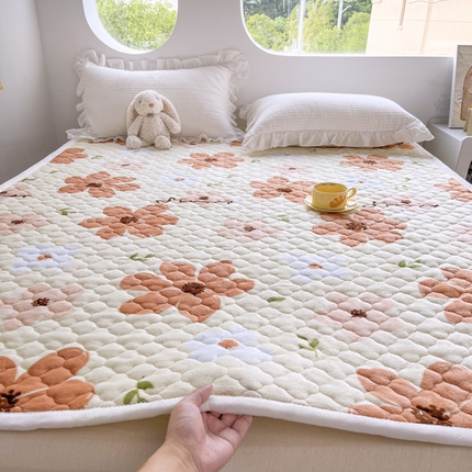 91家纺网 家纺一手货源 找家纺 （总）悦织湾家纺 2025直播爆款外贸出口跨境热销款上下铺塔芙绒床垫学生单人宿舍冬季加绒床垫