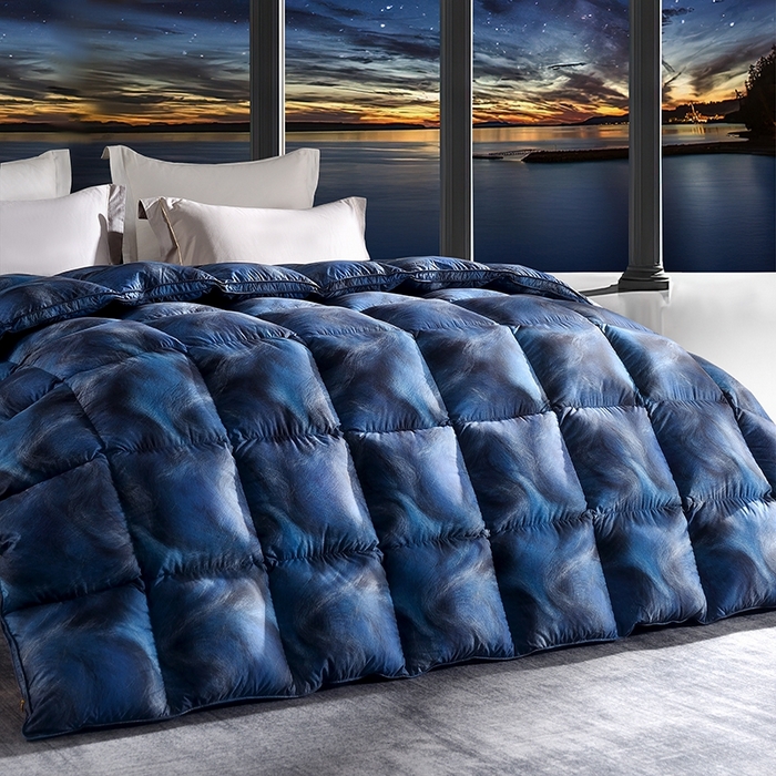 91家纺网 家纺一手货源 找家纺 织梦人羽绒工厂店 2024新款新国标50绒云柔棉柔赛丝数码印花被子 极光-蓝