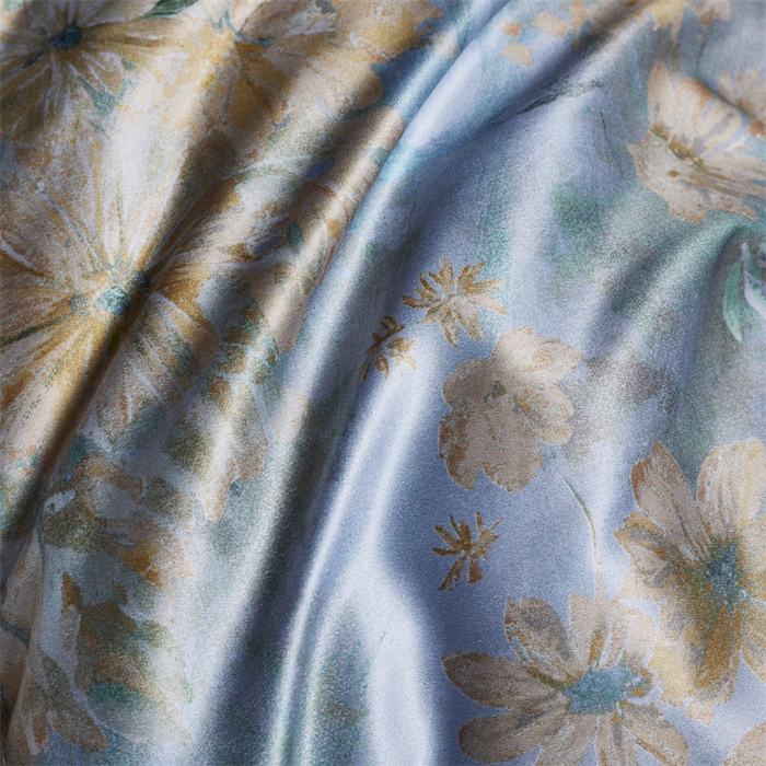 91家纺网 家纺一手货源 找家纺 织梦人羽绒工厂店 2024新款新国标50绒蒙田里斯印花羽绒被 繁花似梦蓝