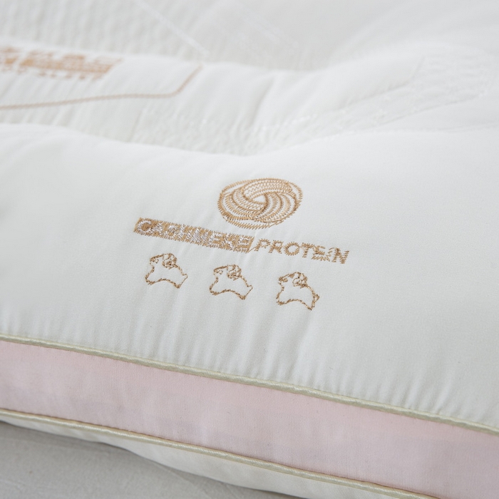 91家纺网 家纺一手货源 找家纺 （总）纽乐家纺 2025新款羊绒蛋白枕